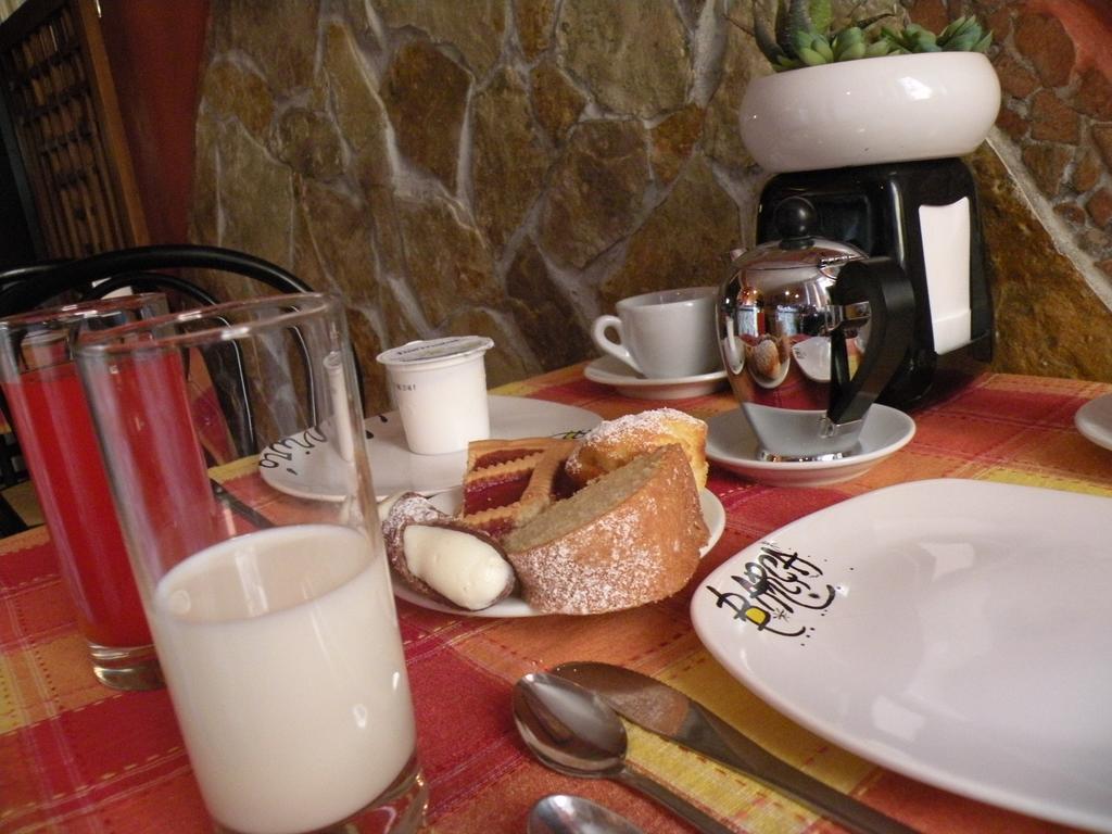Hostel Josef Palermo Kültér fotó