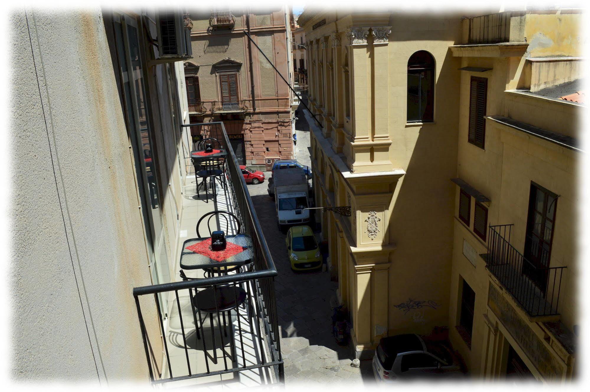 Hostel Josef Palermo Kültér fotó